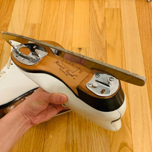 Riedell Womans Figure Skates size 5 Beige /John Wilson Corenation Comet Blade - Picture 9 of 16